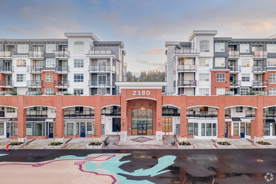 2180 Kelly Av, Port Coquitlam, BC à vendre - Photo du bâtiment - Image 2 de 23