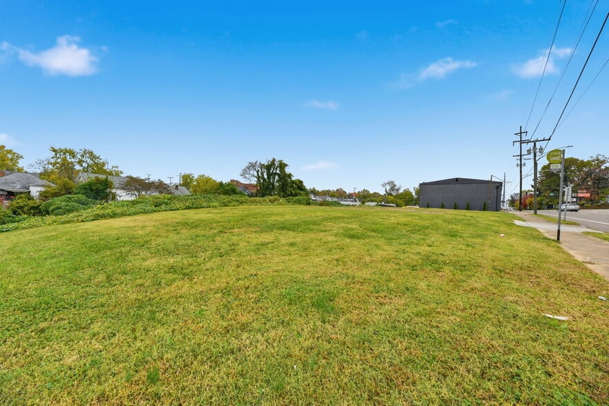 1501 N Central St, Knoxville, TN for sale - Building Photo - Image 2 of 7