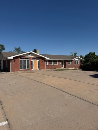 Plus de détails pour 1926 N Andover Rd, Andover, KS - Bureau à vendre