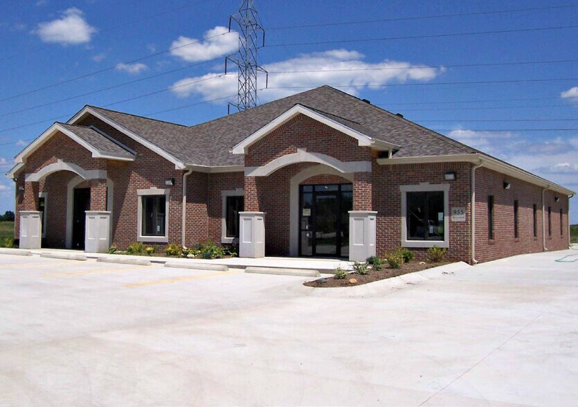 955 Mezzanine Dr, Lafayette, IN à louer - Photo du bâtiment - Image 1 de 1