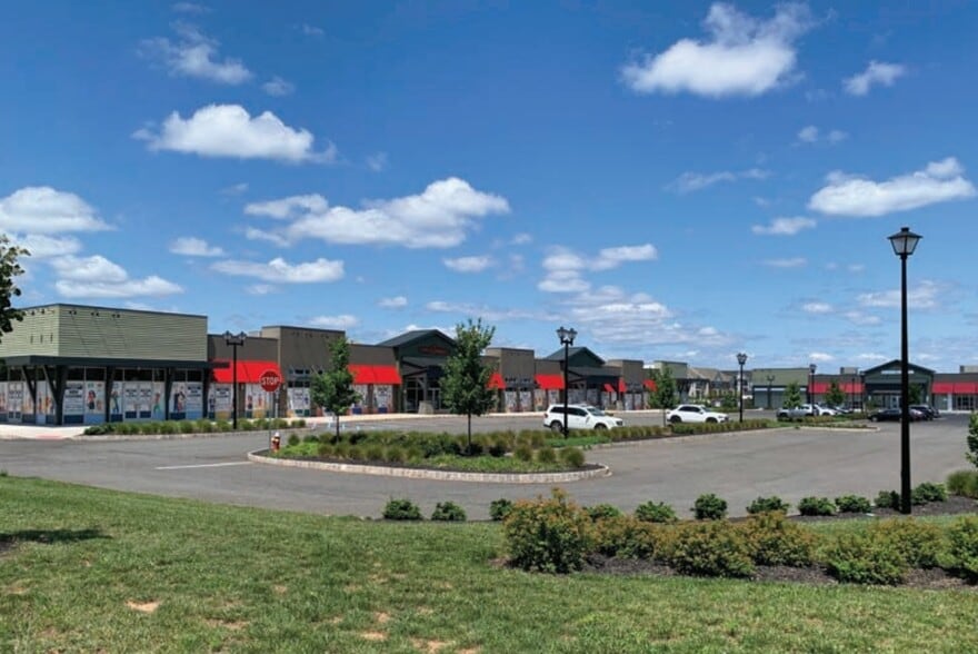 1101 RANDOLPH Rd, Somerset, NJ for lease - Building Photo - Image 1 of 3
