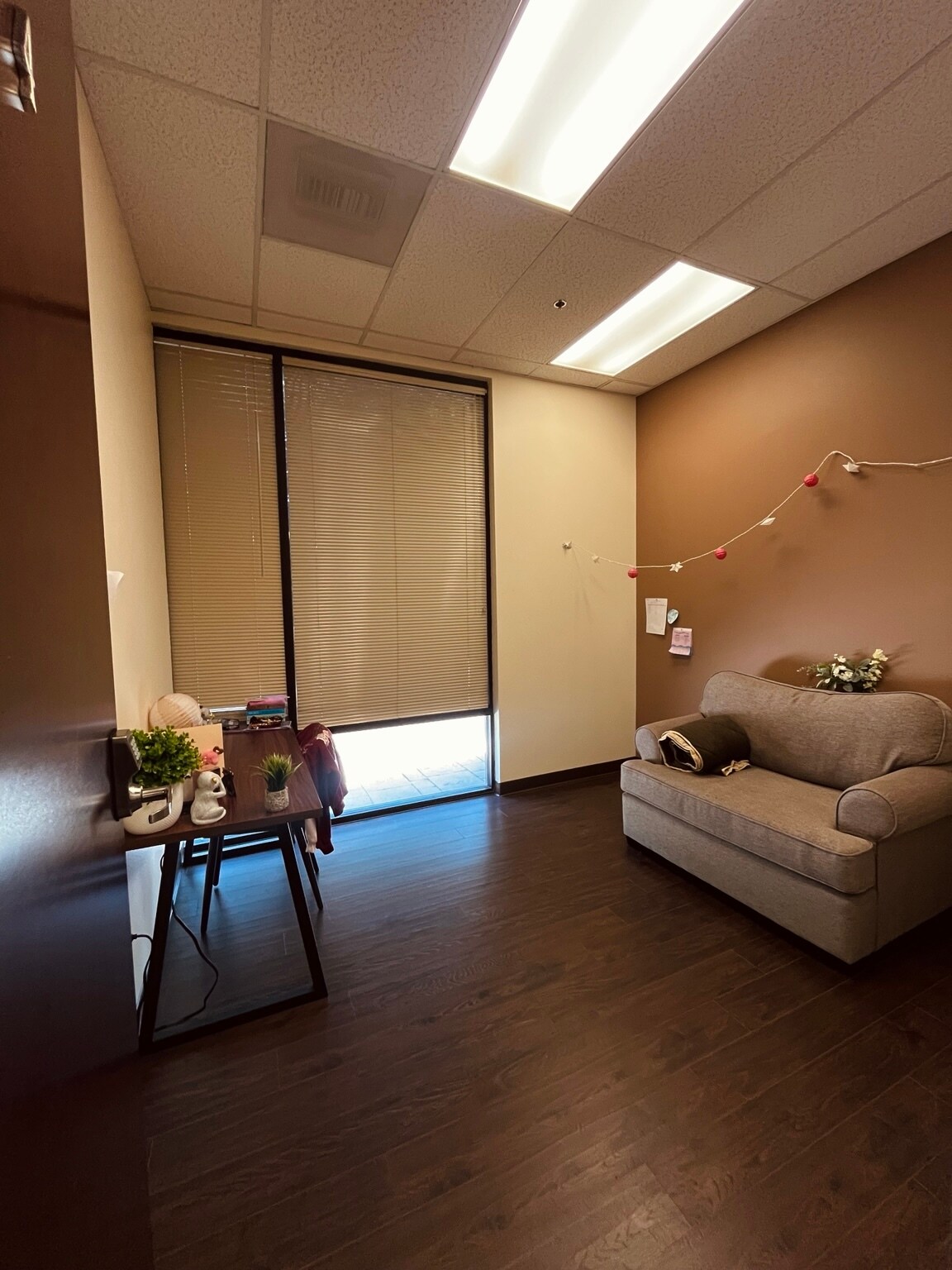 580 N Wilma Ave, Ripon, CA for lease Interior Photo- Image 1 of 3
