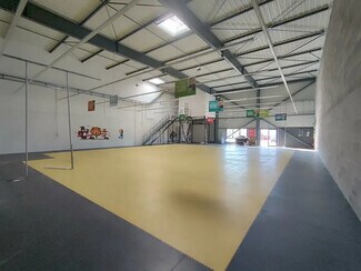 Plus de détails pour Commerce de détail à vendre