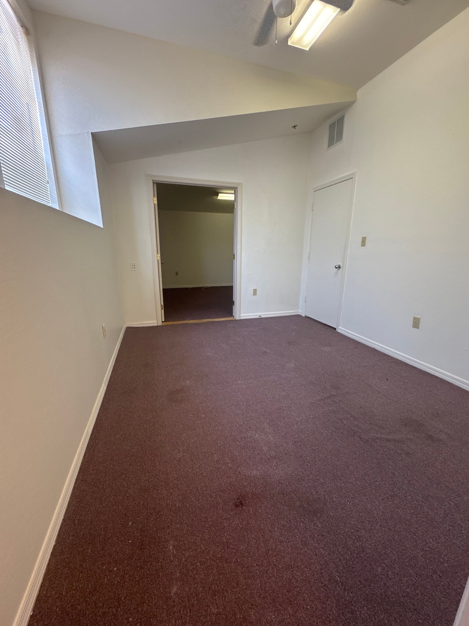 1342 Colonial Blvd, Fort Myers, FL for lease Interior Photo- Image 1 of 3