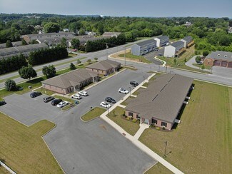 Plus de détails pour 92-96 Theater Ln, York, PA - Bureau à louer