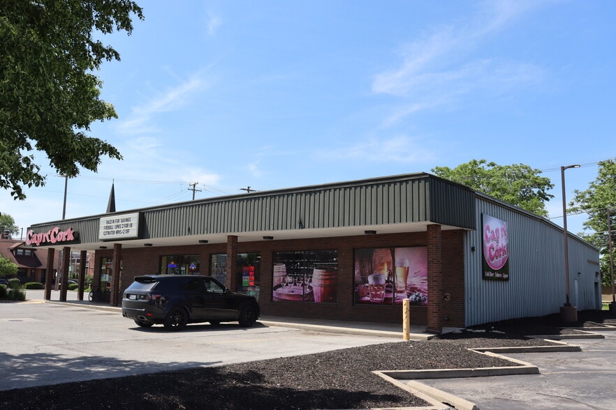 1031 Broadway St, Fort Wayne, IN for sale - Building Photo - Image 2 of 3