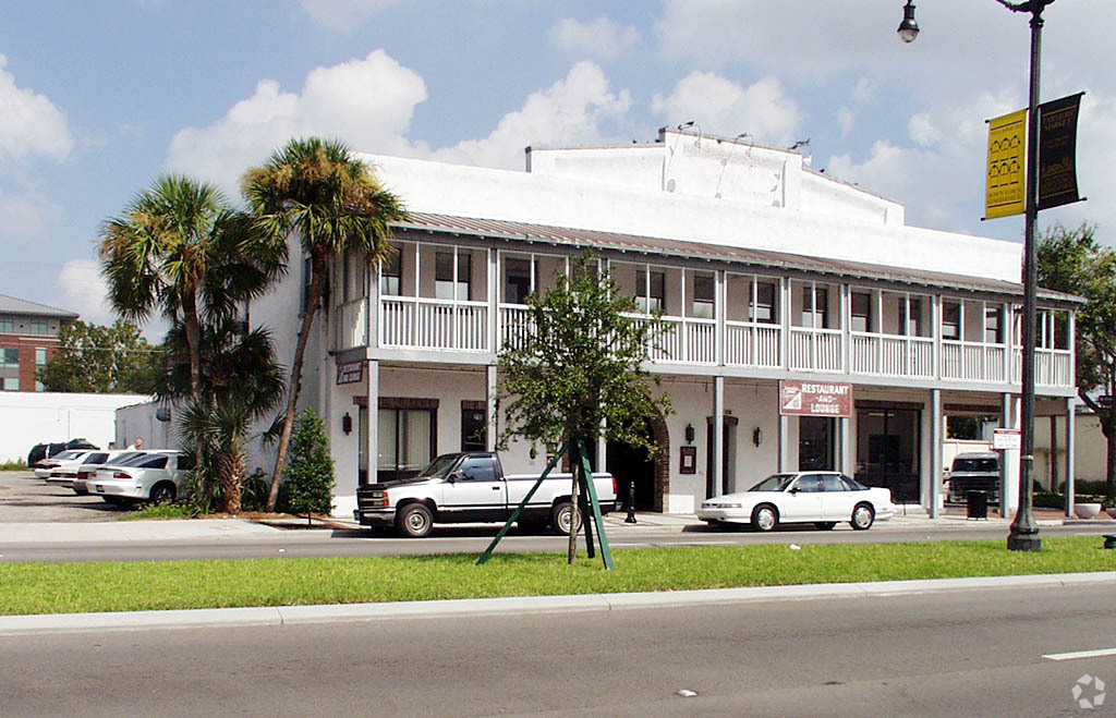 219-221 Broadway Ave, Kissimmee, FL à vendre Photo principale- Image 1 de 1