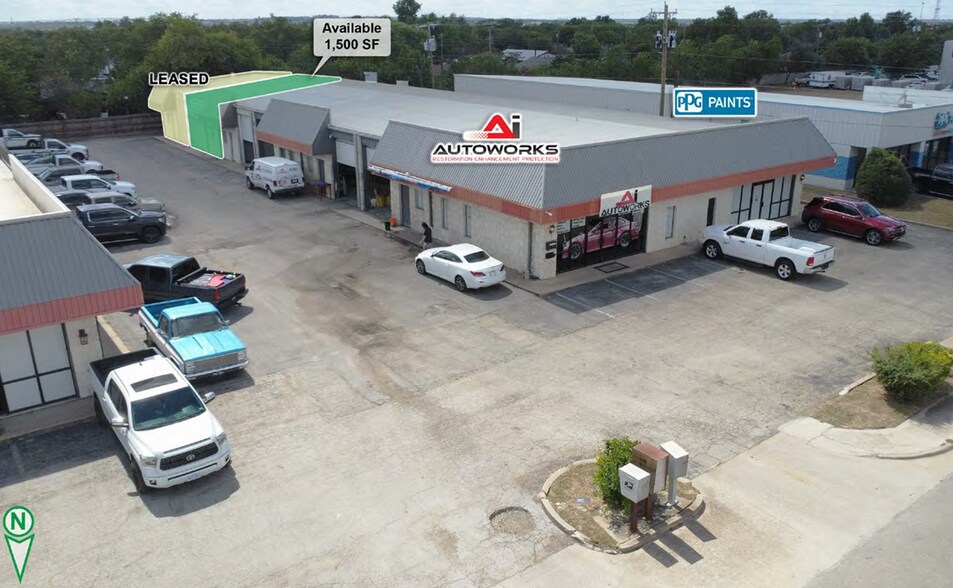 401 Texas Ave, Round Rock, TX à louer - Photo du bâtiment - Image 3 de 6