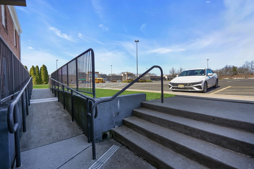 70 Schanck Rd, Freehold, NJ for lease - Building Photo - Image 3 of 43