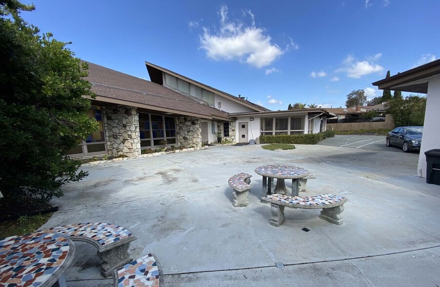 3115 Altadena Ave, San Diego, CA for lease - Building Photo - Image 3 of 9