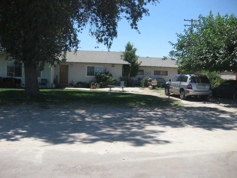 1719 W Rose Ave, Caruthers, CA for sale - Building Photo - Image 2 of 4