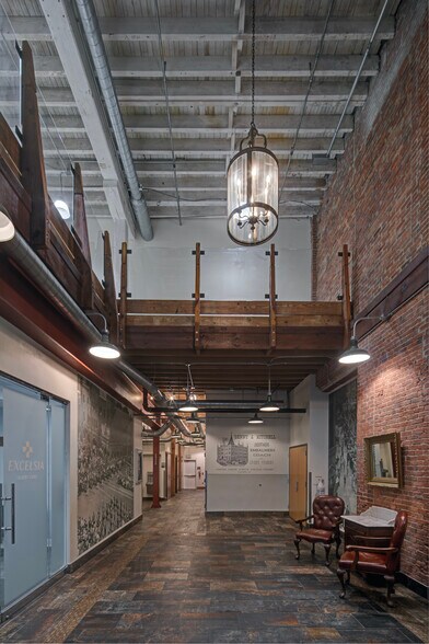 1900 N Howard St, Baltimore, MD à louer - Photo du bâtiment - Image 3 de 52