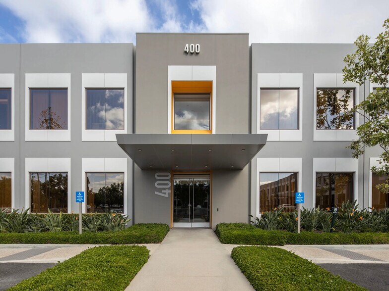 200 Commerce Dr, Irvine, CA à louer - Photo principale - Image 3 de 9