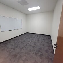 1201 S Sherman St, Richardson, TX à louer Photo intérieure- Image 2 de 10