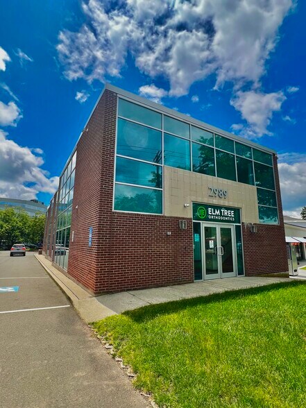 2989 Dixwell Ave, Hamden, CT à louer - Photo du bâtiment - Image 2 de 7