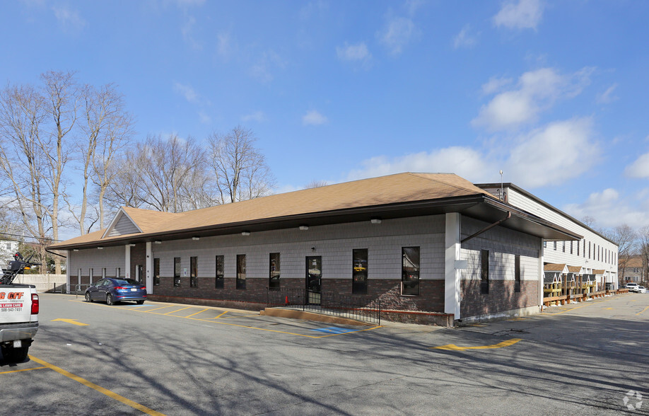 132 Central St, Foxboro, MA for sale - Primary Photo - Image 1 of 1