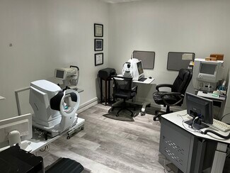 Plus de détails pour 10884 Santa Monica Blvd, Los Angeles, CA - Bureau/Médical à louer