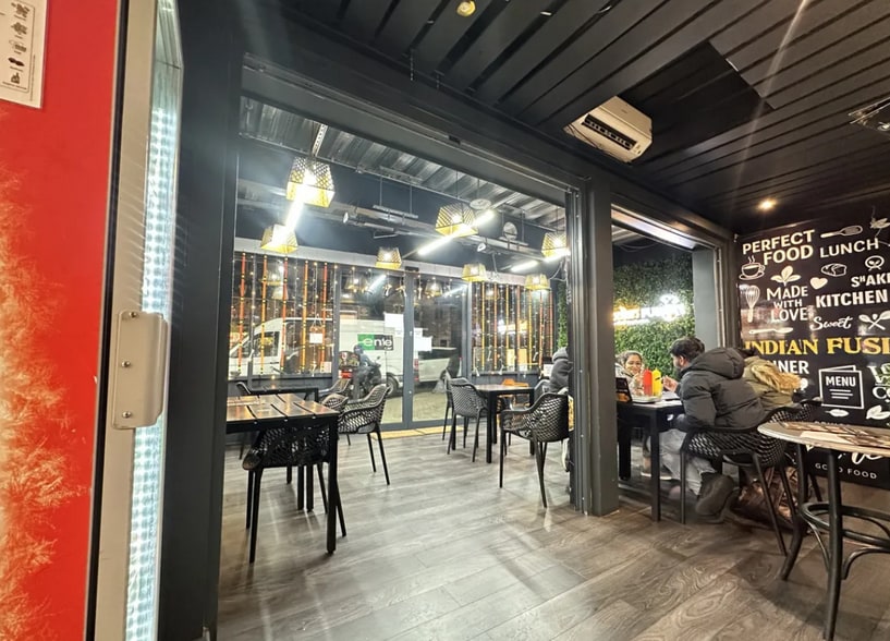 Ealing Rd, Wembley for lease - Interior Photo - Image 2 of 3