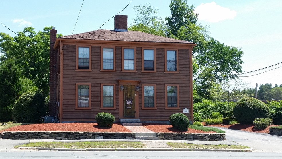 225 S Franklin St, Holbrook, MA à vendre - Photo principale - Image 1 de 1