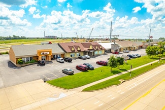 Plus de détails pour 750-768 Center Point Rd, Hiawatha, IA - Bureau/Médical, Commerce de détail à louer
