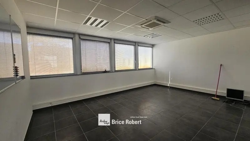 23 Rue Lavoisier, Chassieu à vendre - Photo intérieure - Image 2 de 3