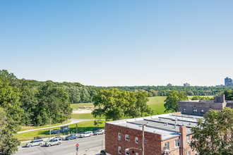 211 W 252nd St, Bronx, NY - Aérien  Vue de la carte