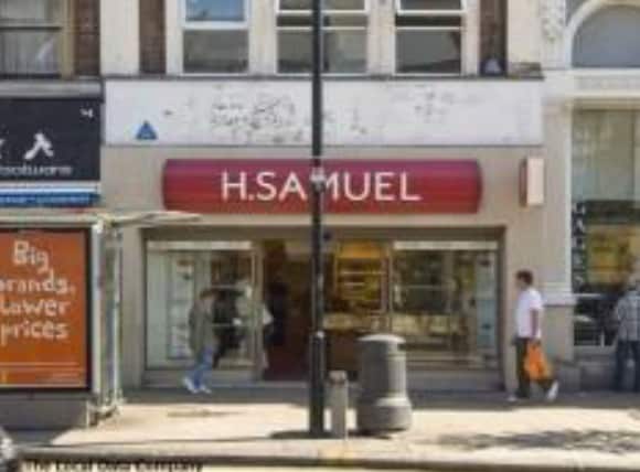 3 High Rd, Londres à vendre Photo principale- Image 1 de 3