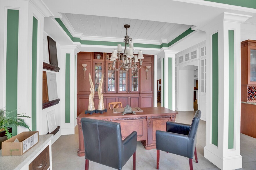 2216 US 1, Vero Beach, FL à vendre - Photo du bâtiment - Image 2 de 24