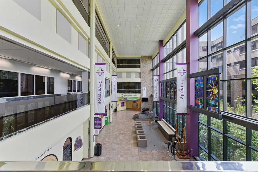 299 Carew St, Springfield, MA for sale - Building Photo - Image 2 of 19