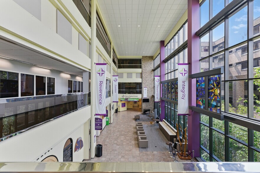 299 Carew St, Springfield, MA à vendre - Photo du bâtiment - Image 2 de 19