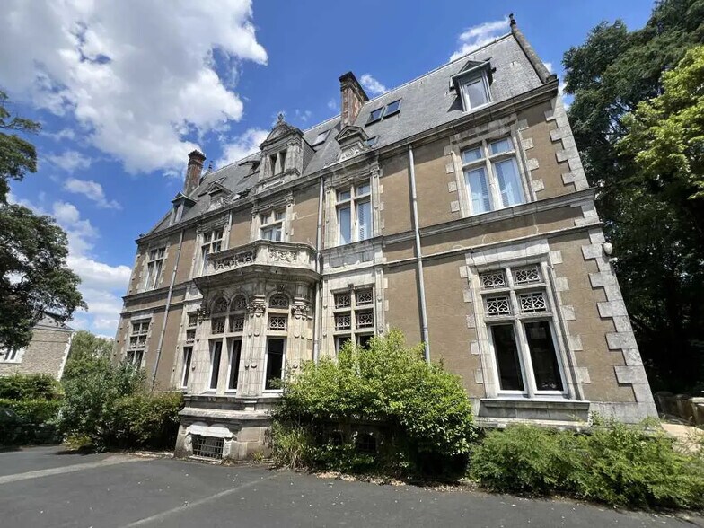 134 Rue Paul Bellamy, Nantes à louer - Photo du bâtiment - Image 2 de 28