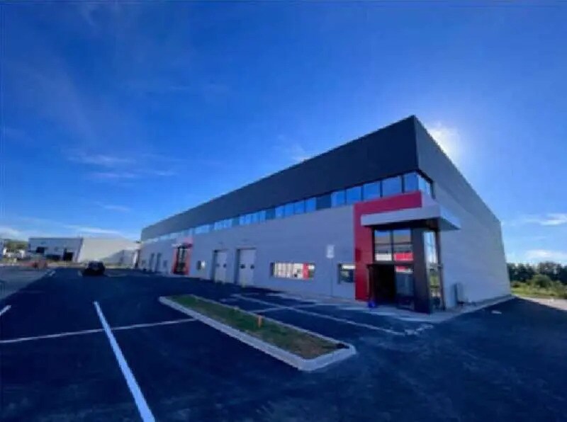 938 Rue De La Craz, Dagneux for lease Building Photo- Image 1 of 6