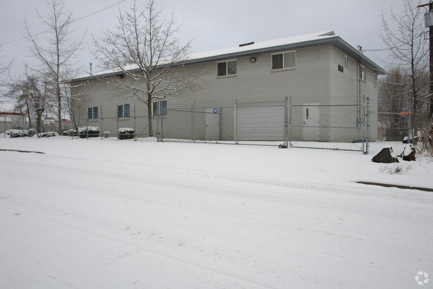 3002 E Bridgeport Ave, Spokane, WA à vendre - Photo du bâtiment - Image 2 de 4