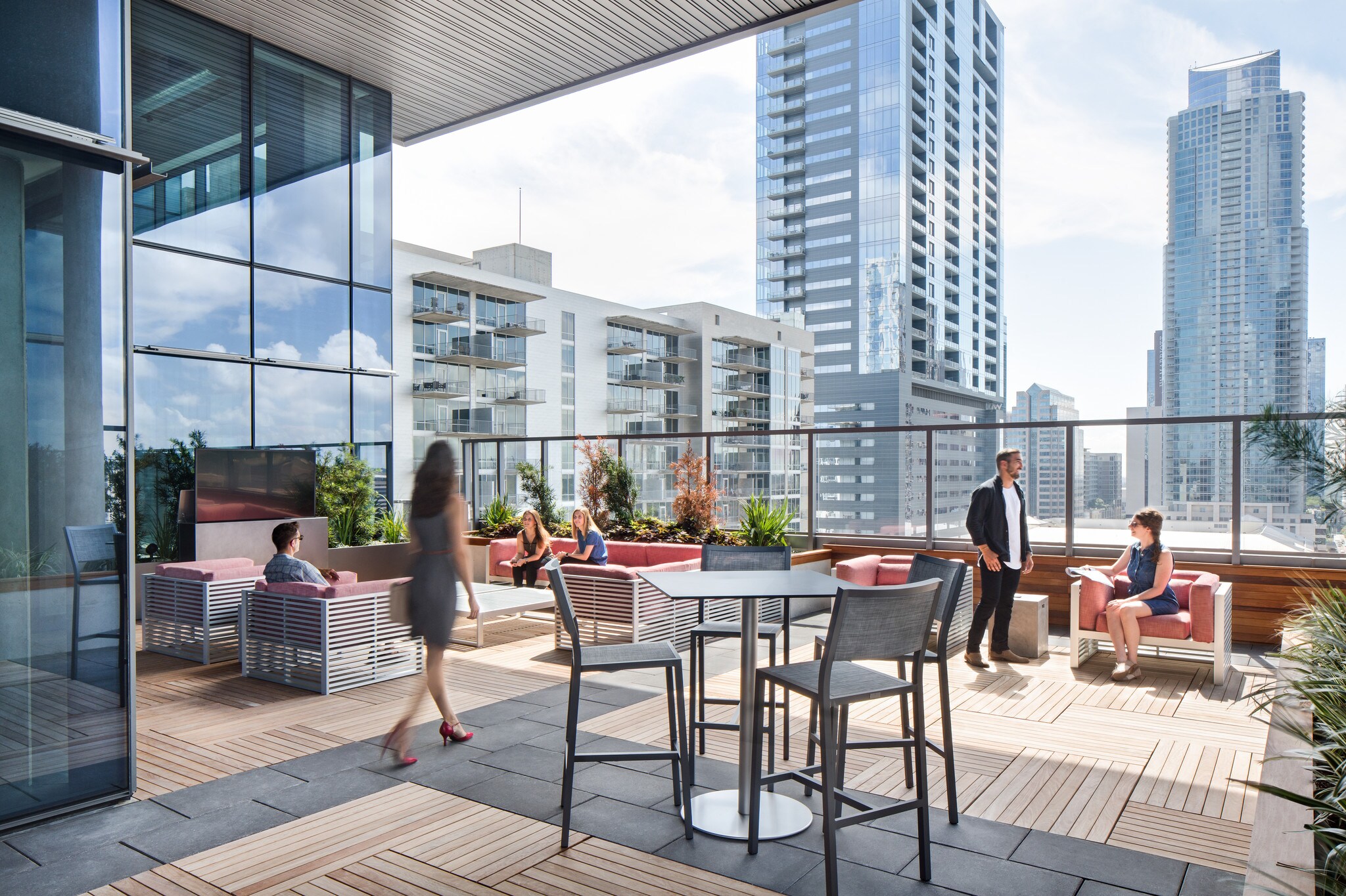 500 W 2nd St, Austin, TX à louer Photo du bâtiment- Image 1 de 10