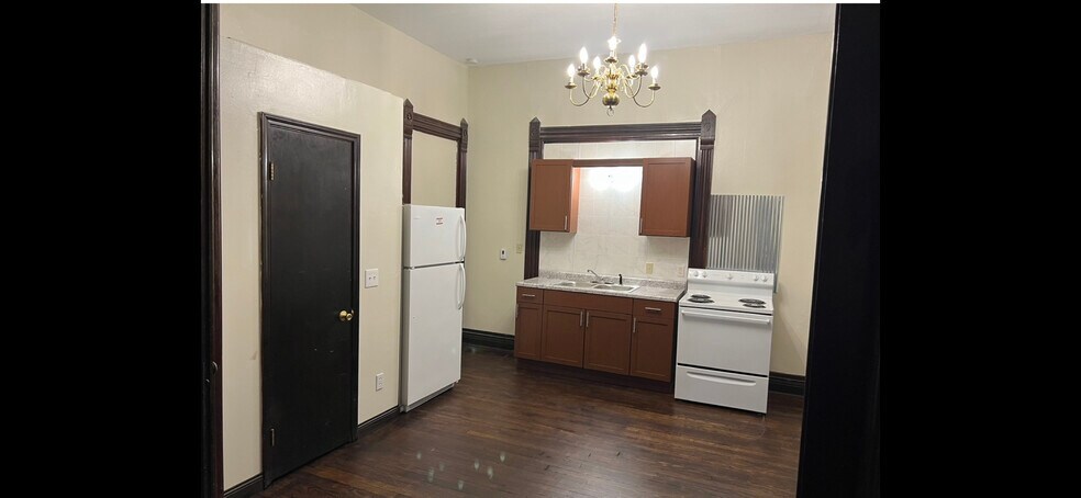 39 Nelson St, Painesville, OH à vendre - Photo intérieure - Image 3 de 18