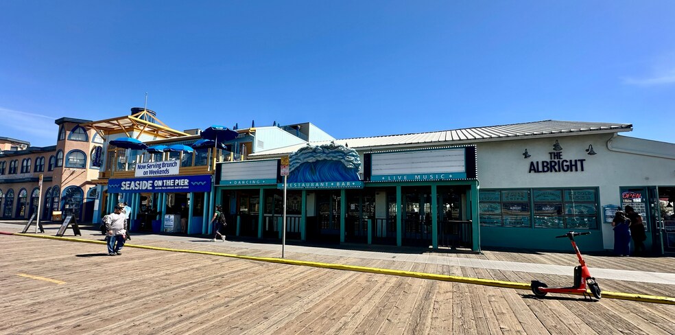 256 Santa Monica Pier, Santa Monica, CA à louer - Photo du bâtiment - Image 3 de 14
