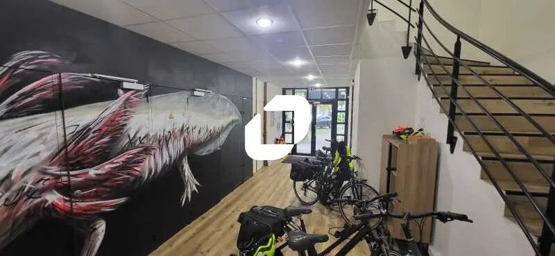 Office in Pessac for lease - Interior Photo - Image 2 of 11