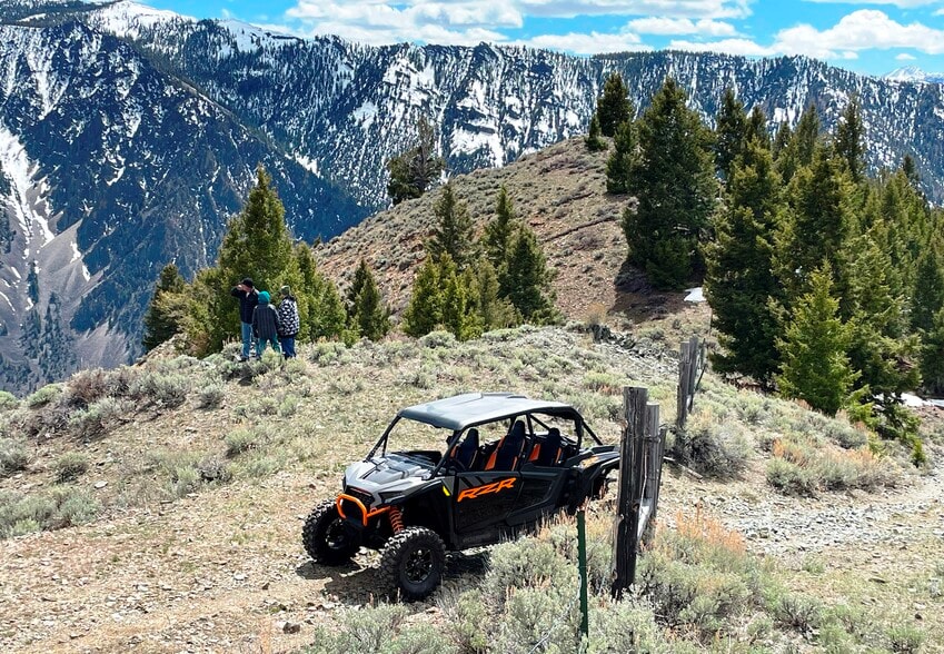 21855 Highway 75, Clayton, ID à vendre - Photo du bâtiment - Image 2 de 9