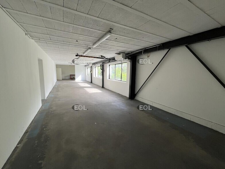 Flex dans Épône à louer - Photo du bâtiment - Image 3 de 17
