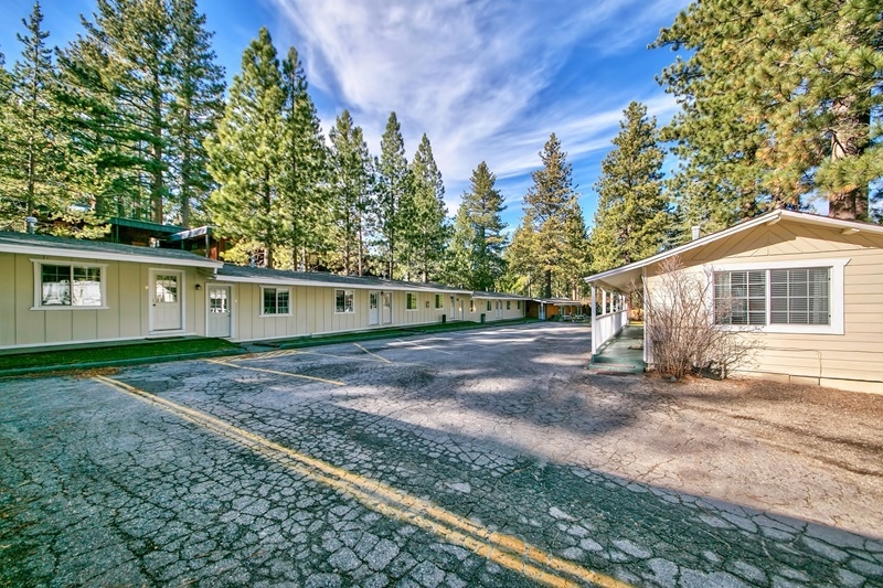 532 Emerald Bay Rd, South Lake Tahoe, CA à vendre - Photo principale - Image 1 de 1