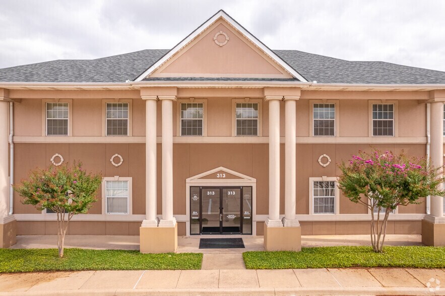 303 S Jupiter Rd, Allen, TX à louer - Photo du bâtiment - Image 3 de 10