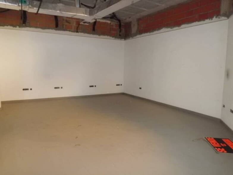 Retail in El Ejido, Almería for sale - Building Photo - Image 3 of 8