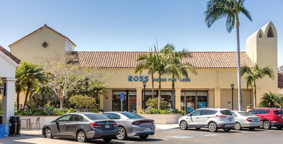 3925-3993 State St, Santa Barbara, CA à louer - Photo du bâtiment - Image 3 de 4