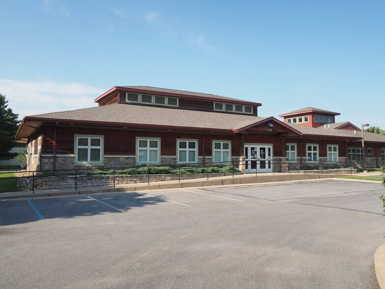2590 Park Center Blvd, State College, PA à louer - Photo du bâtiment - Image 1 de 1
