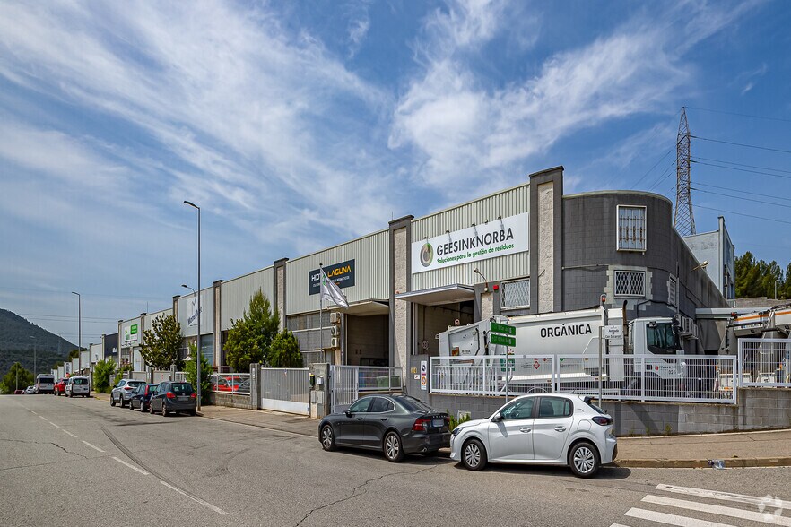 Industrial in Rubí, Barcelona for lease - Building Photo - Image 2 of 2