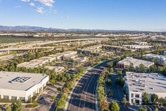 8801 Research Dr, Irvine, CA - Aérien  Vue de la carte - Image1