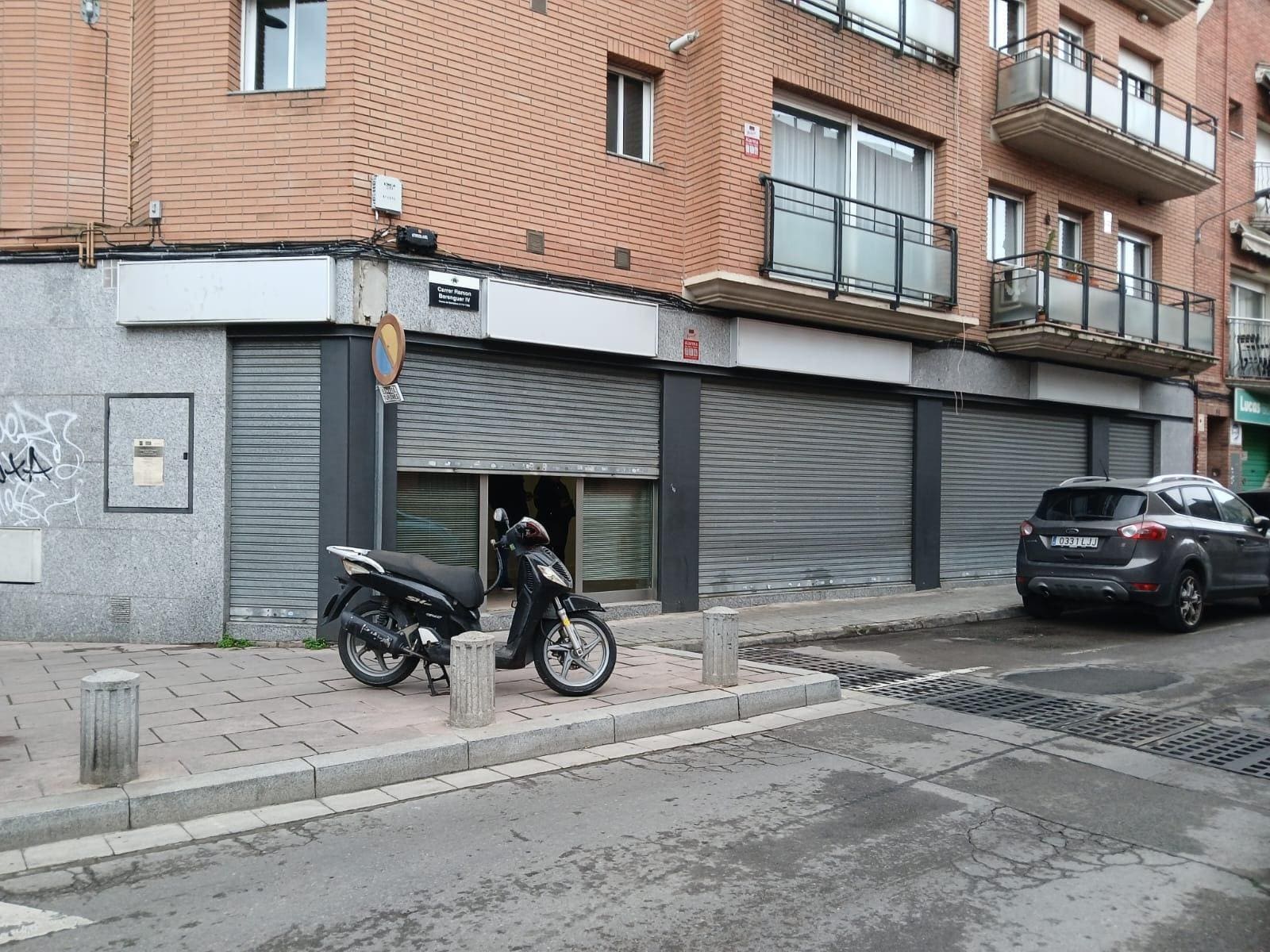 Bureau/Commerce de détail dans Barberà del Vallès, Barcelona à louer Photo principale- Image 1 de 2