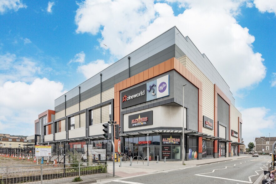 Dolphin Sq, Weston Super Mare à louer - Photo du bâtiment - Image 3 de 4