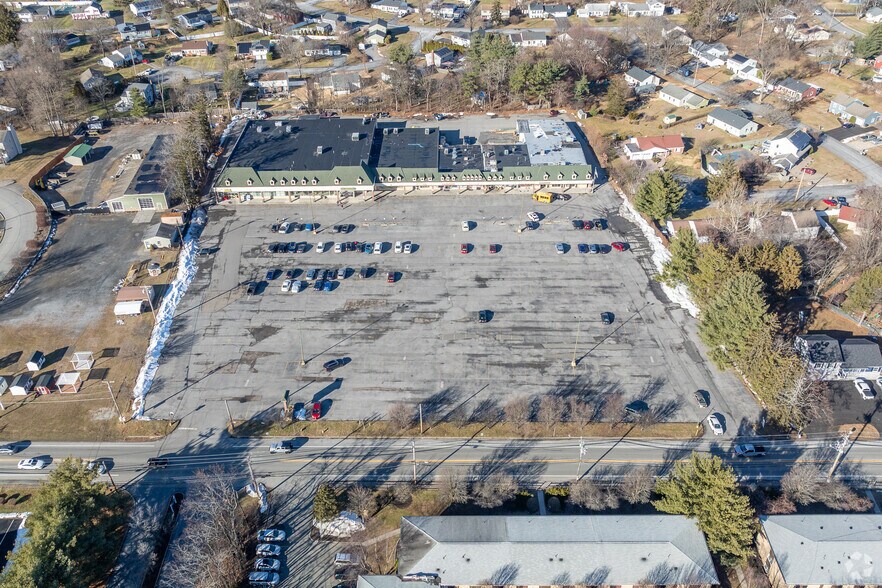 426-436 Blooming Grove Tpke, New Windsor Township, NY à louer - Aérien - Image 3 de 22