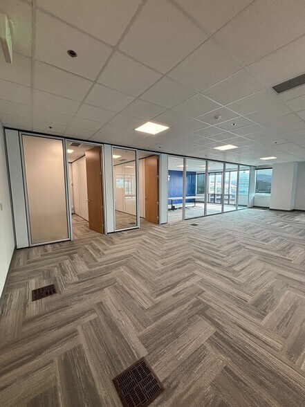 950 W Bannock St, Boise, ID for lease - Building Photo - Image 2 of 9